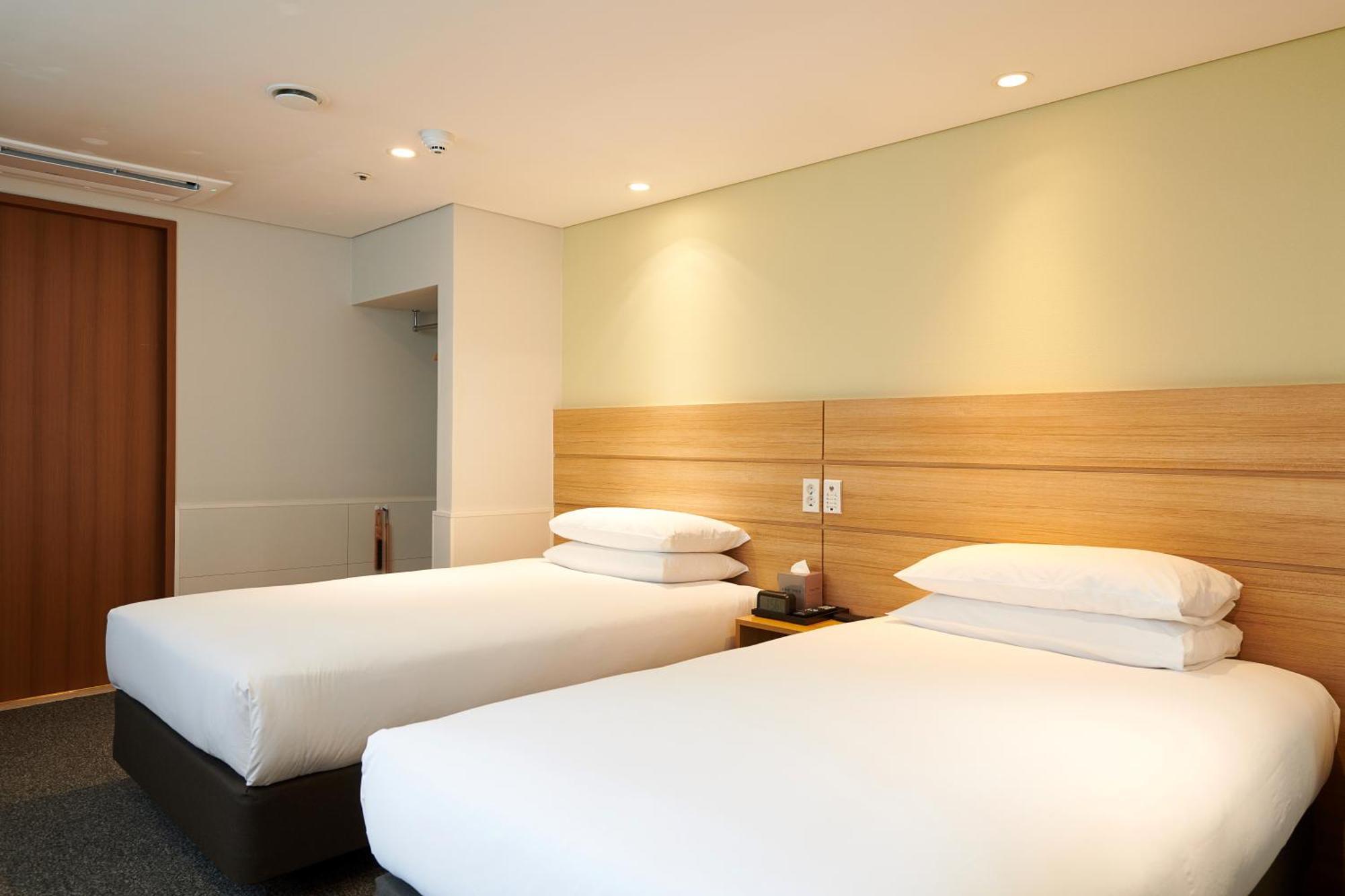 Hotel Nine Tree By Parnas Seoul Myeongdong 1 Exterior foto