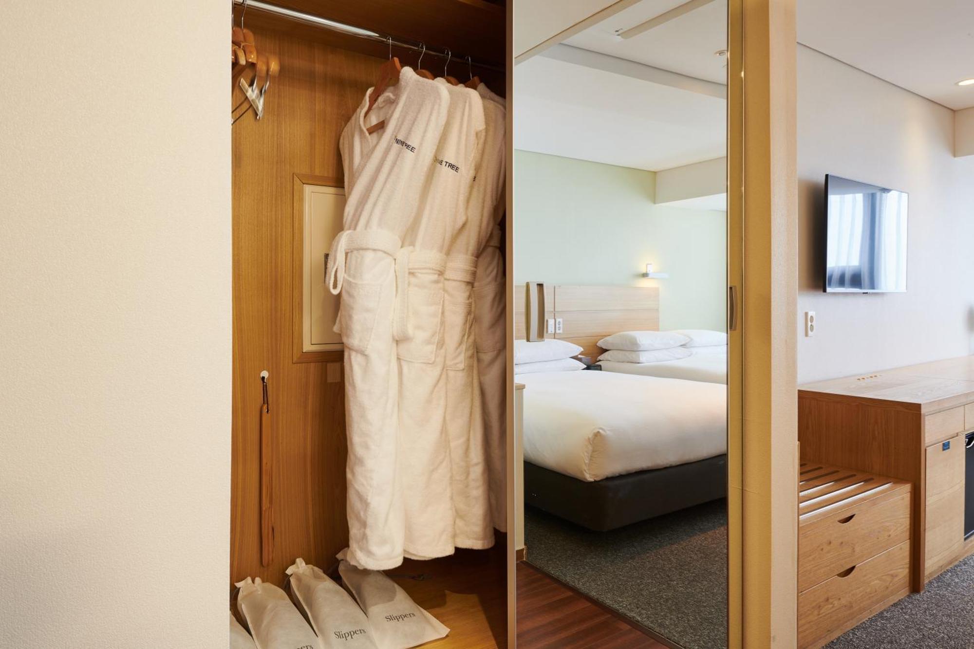 Hotel Nine Tree By Parnas Seoul Myeongdong 1 Exterior foto